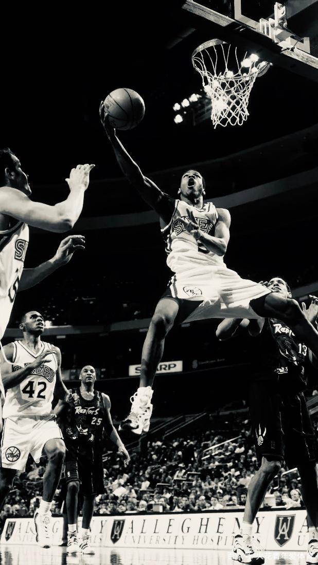 切特：我和文班私下没交集，是否是宿敌不由球员和球队决定（切特谈文班：我们私下无交往，宿敌与否不由球员或球队说了算）