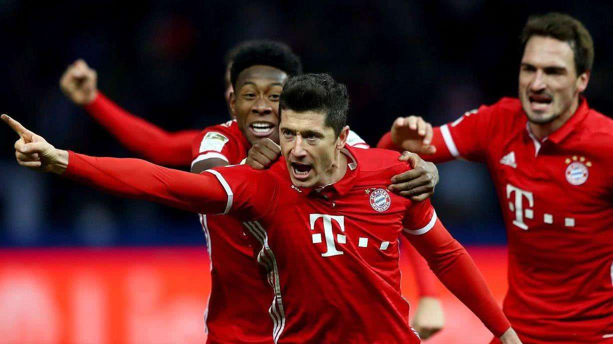 杜兰特54次以180命中率轰30+5+5，升至历史第二（杜兰特54次打出30+5+5并达成50／40／90命中率，排名史上第二）