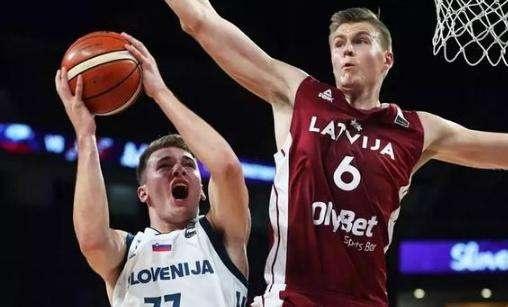 大胜老鹰27分！杜伦：向全联盟宣告我们的目标是总冠军（27分大胜老鹰！杜伦直言：我们剑指总冠军）