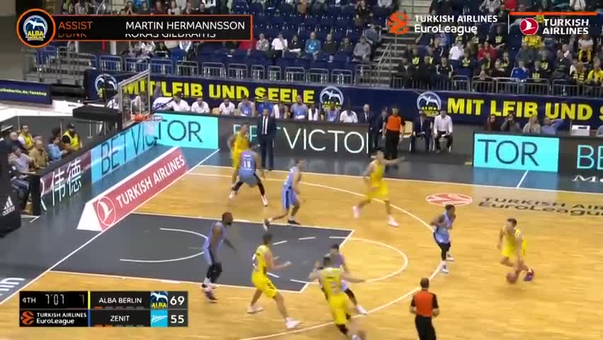 FC26足球庆典队长：金搓姆巴佩领衔，C罗、凯恩、范戴克在列（FC26庆典队长阵容：金搓版姆巴佩挂帅，C罗、凯恩、范戴克入列）