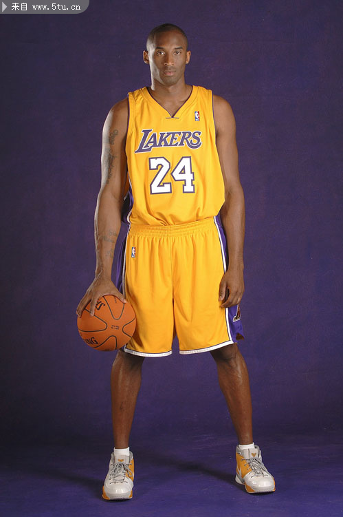 孙铭徽、胡金秋领衔广厦，王哲林、张镇麟领衔上海：一场篮球盛宴即将上演（孙铭徽携胡金秋坐镇广厦，王哲林联手张镇麟率领上海：巅峰对决蓄势待发）