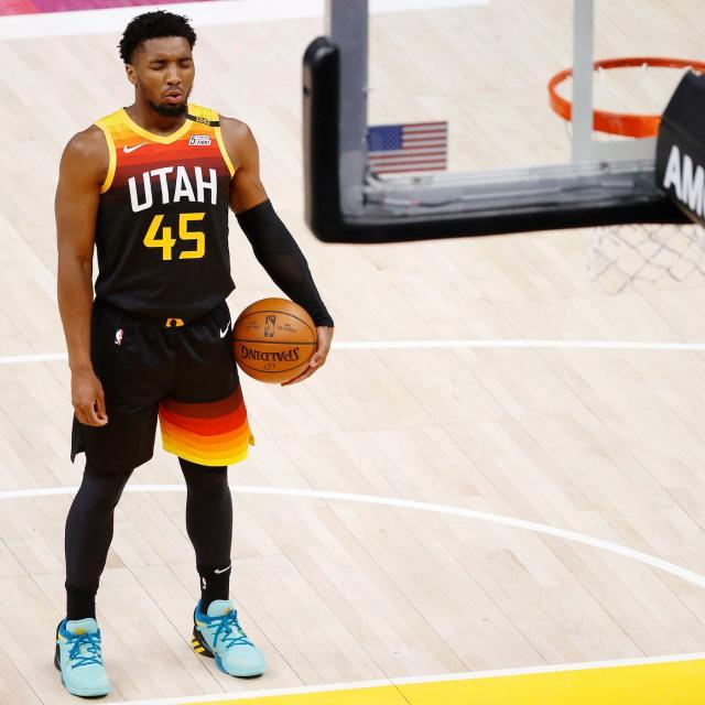 强者从不抱怨（强者无怨言）