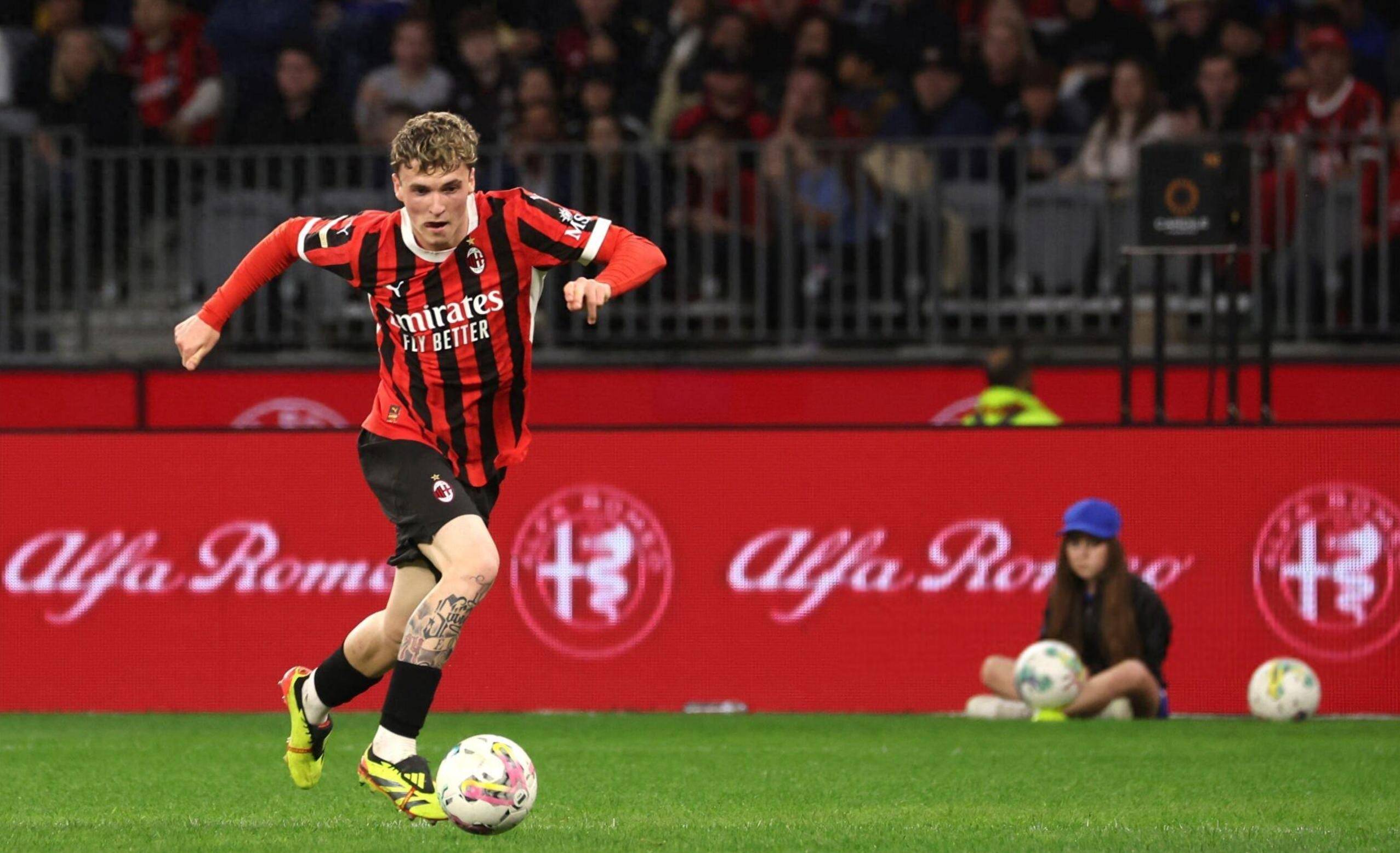 杨瀚森的突破瞬间：顶开对手，展现非凡实力（杨瀚森的高光突破：顶开对手，实力尽显）