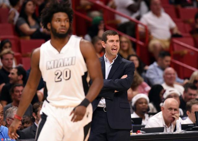 自06年以来，皇马首次有两名英格兰球员在西甲同时首发（2006年以来，皇马首次在西甲同场派出两名英格兰球员首发）