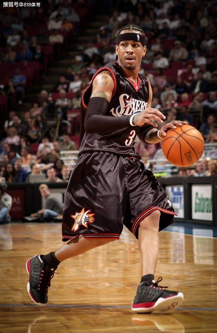 欧冠球员表现评析：C罗连续进球,（欧冠球员表现点评：C罗连场建功）