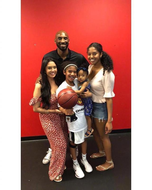 广岛三箭主帅：很高兴我的最后一战能获胜，球员们动力十足（广岛三箭主帅：谢幕战告捷令人欣喜，球员们战意十足）