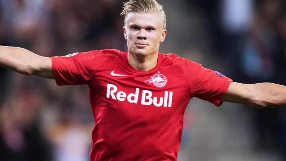 洛杉矶快船以131-116击败黄蜂，哈登55分创队史新高，成为NBA第四位得分超55分的球员，表现惊艳。（快船131-116擒黄蜂，哈登狂砍55分创队史纪录，成NBA第4位55+得分球员，表现炸裂）