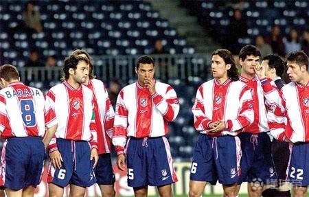 巴媒：内马尔左膝半月板受伤，无缘2025年剩余全部赛事（巴西媒体：内马尔左膝半月板受损，将缺席2025年余下所有比赛）