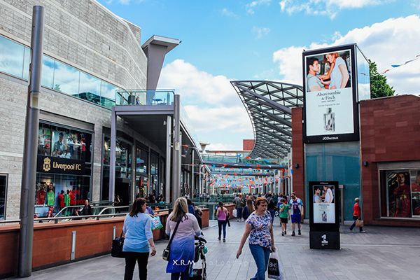 32岁津门虎王牌队长正式转会上港，亚冠首轮亮相柔佛引关注（32岁津门虎王牌队长官宣加盟上港，亚冠首战对阵柔佛备受关注）